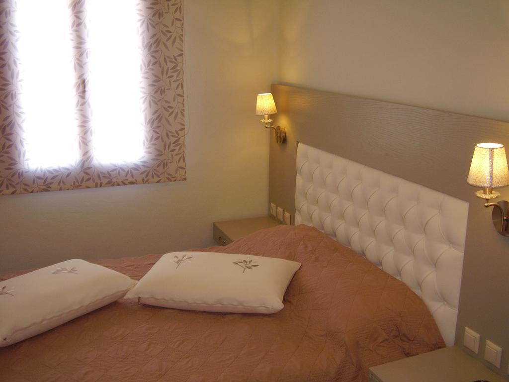Sunset Suites Lefókasztro Kültér fotó