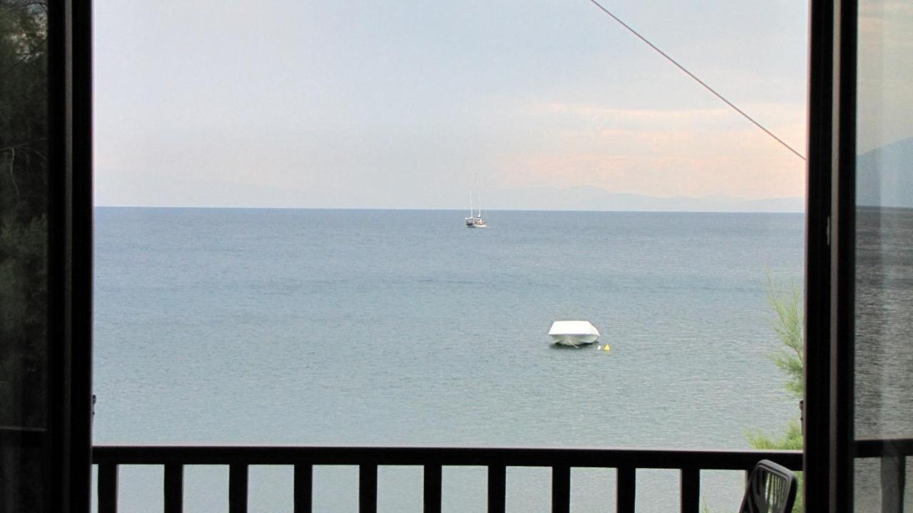 Sunset Suites Lefókasztro Kültér fotó