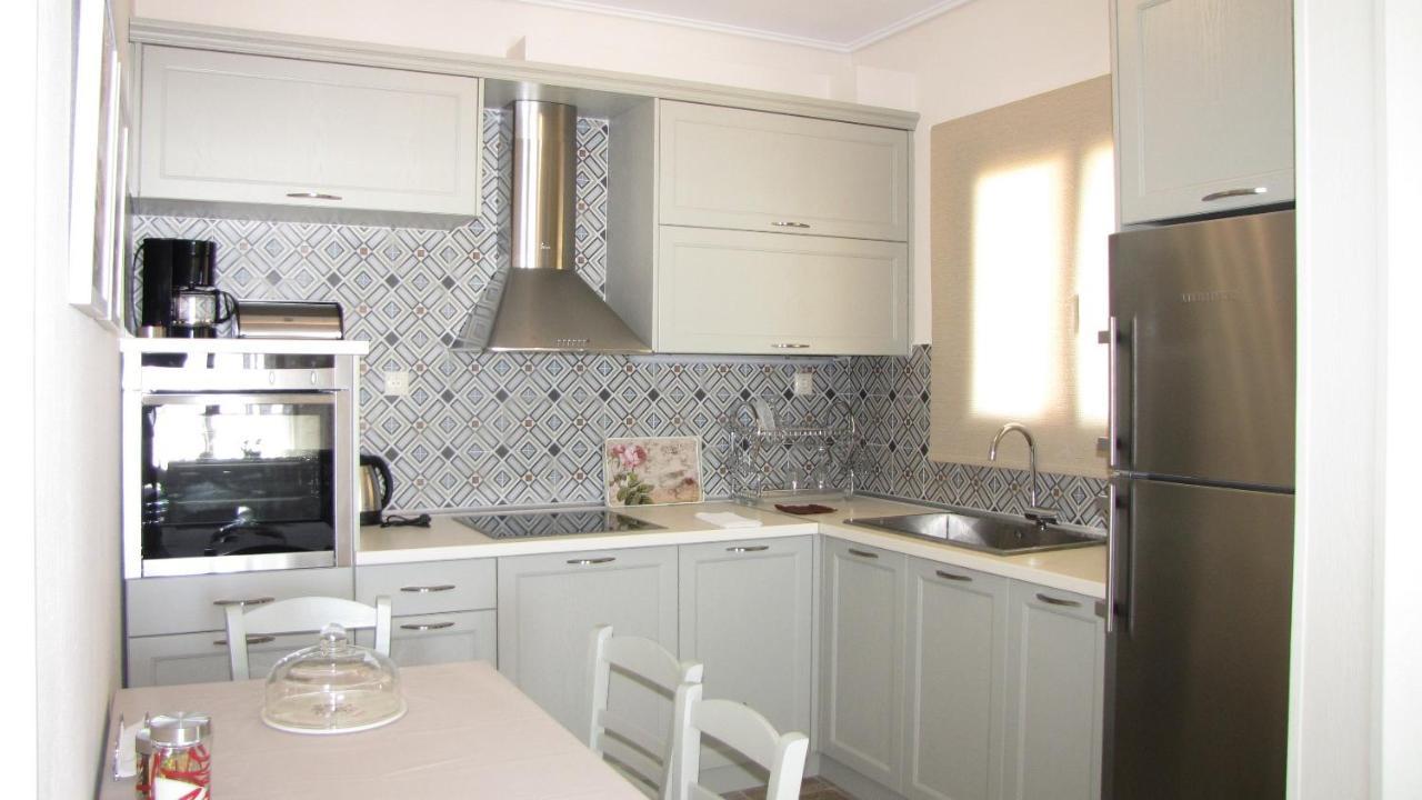 Sunset Suites Lefókasztro Kültér fotó