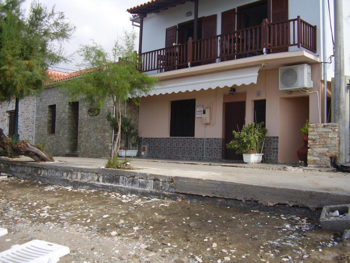 Sunset Suites Lefókasztro Kültér fotó