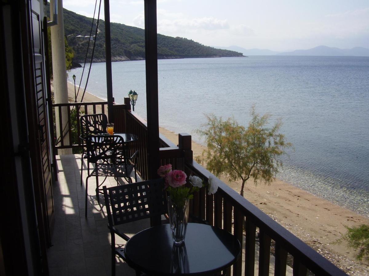 Sunset Suites Lefókasztro Kültér fotó